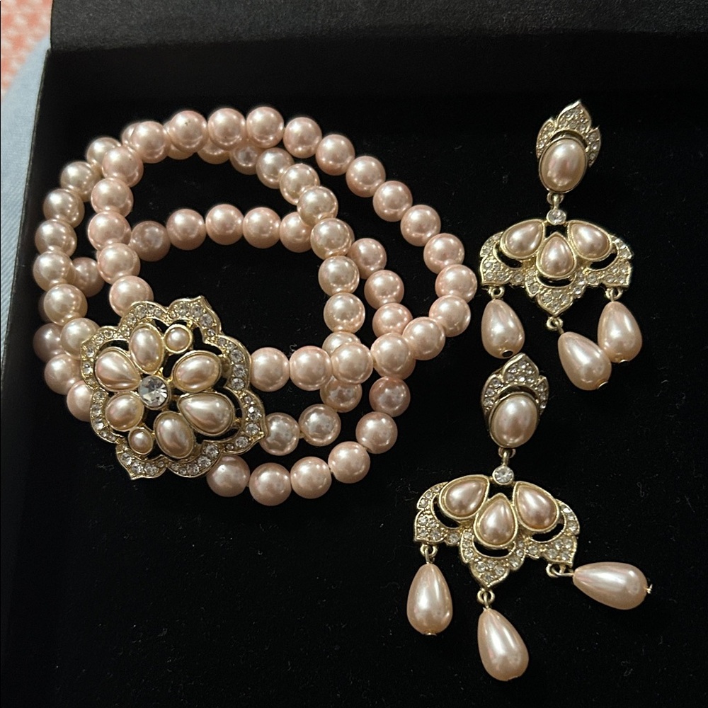 Pearl-Effect Pink Beaded Bracelet and Earrings Set